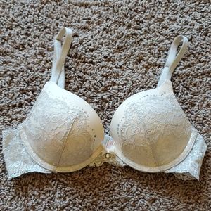 Victoria's Secret pushup bra